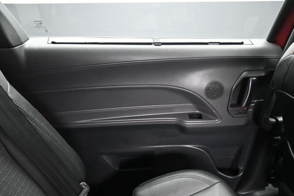 2021 Toyota Sienna XSE 7 Passenger, photo 44 of 72