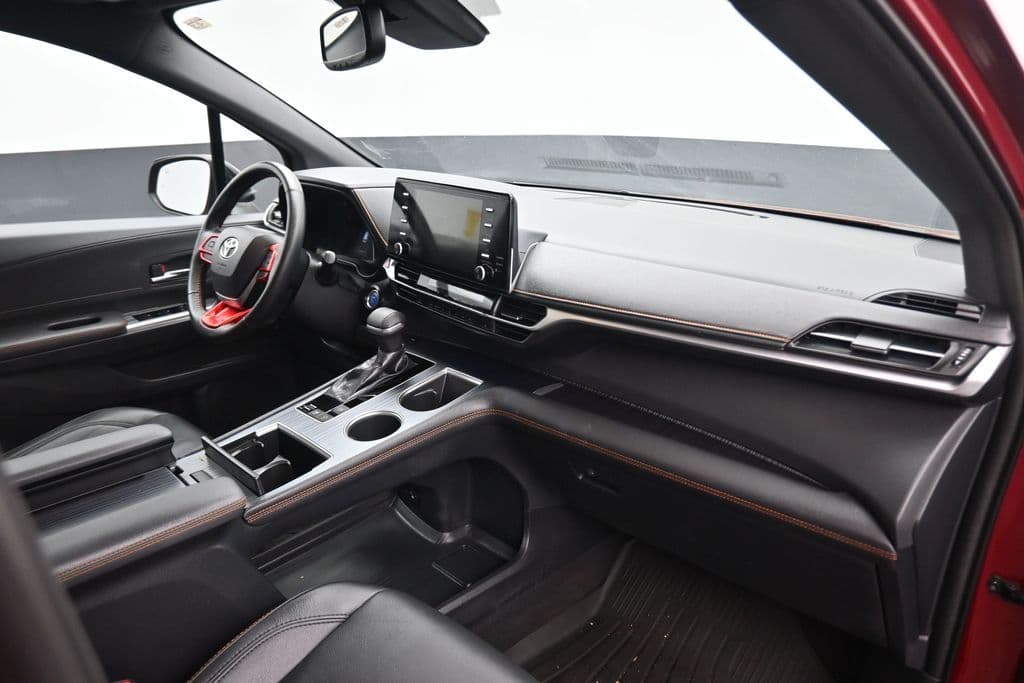 2021 Toyota Sienna XSE 7 Passenger, photo 55 of 72