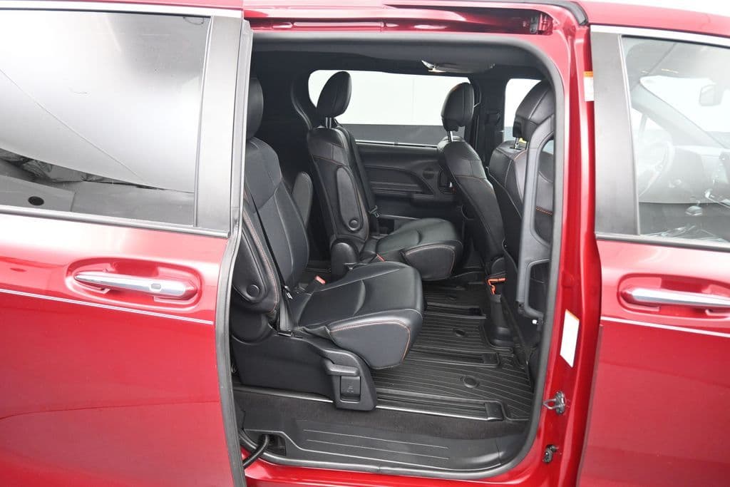 2021 Toyota Sienna XSE 7 Passenger, photo 42 of 72