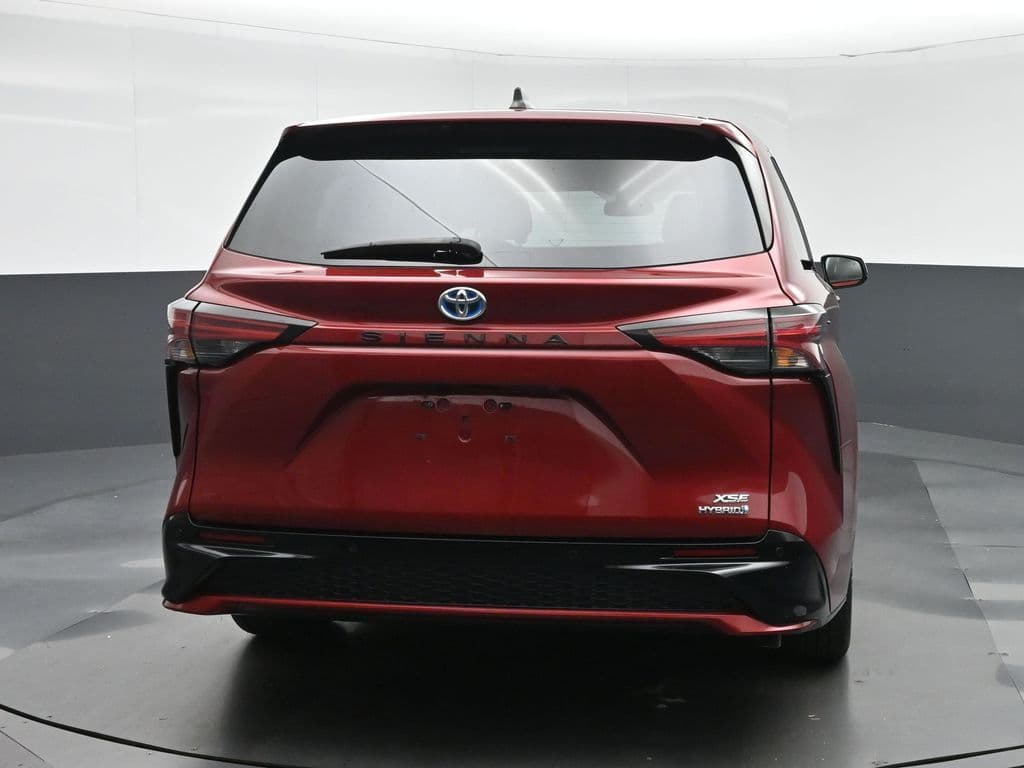 2021 Toyota Sienna XSE 7 Passenger, photo 6 of 72