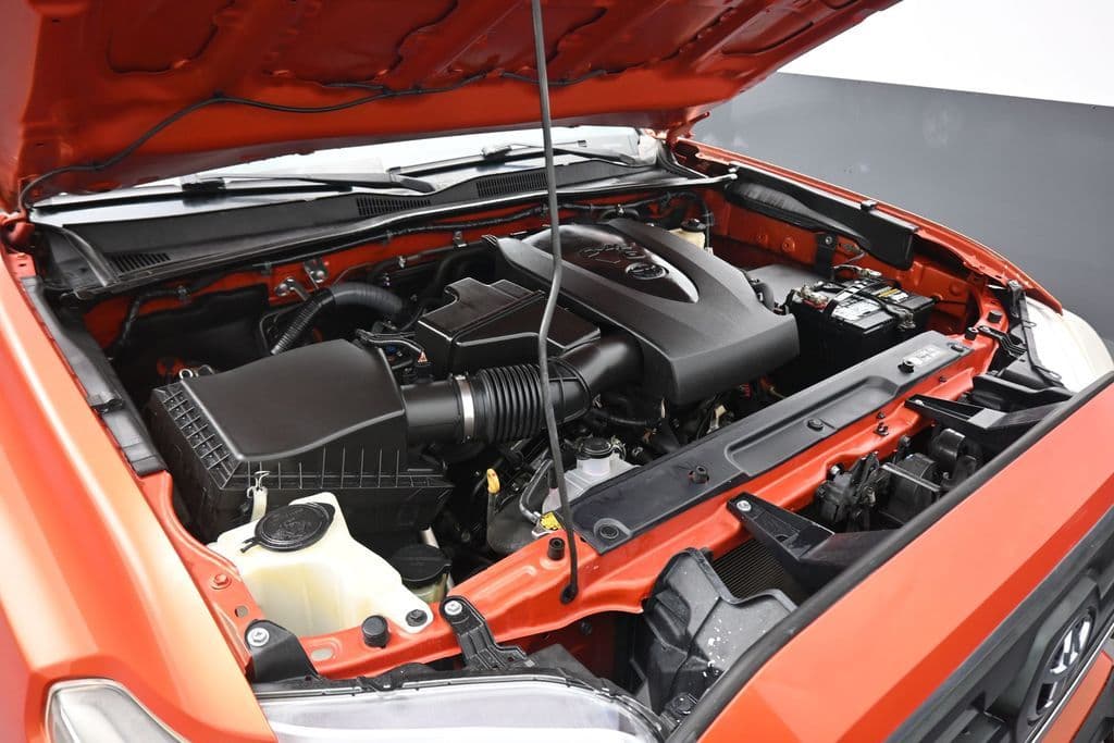 2016 Toyota Tacoma SR5 V6, photo 47 of 59