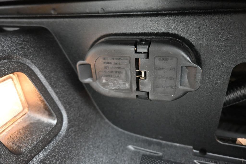 2016 Toyota Tacoma SR5 V6, photo 45 of 59