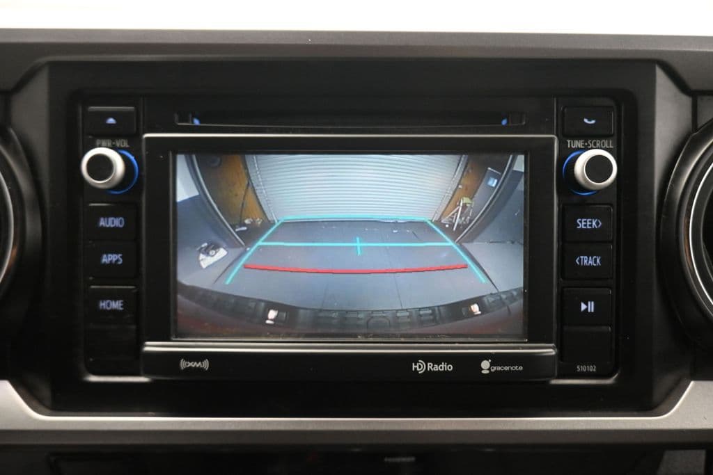 2016 Toyota Tacoma SR5 V6, photo 17 of 59