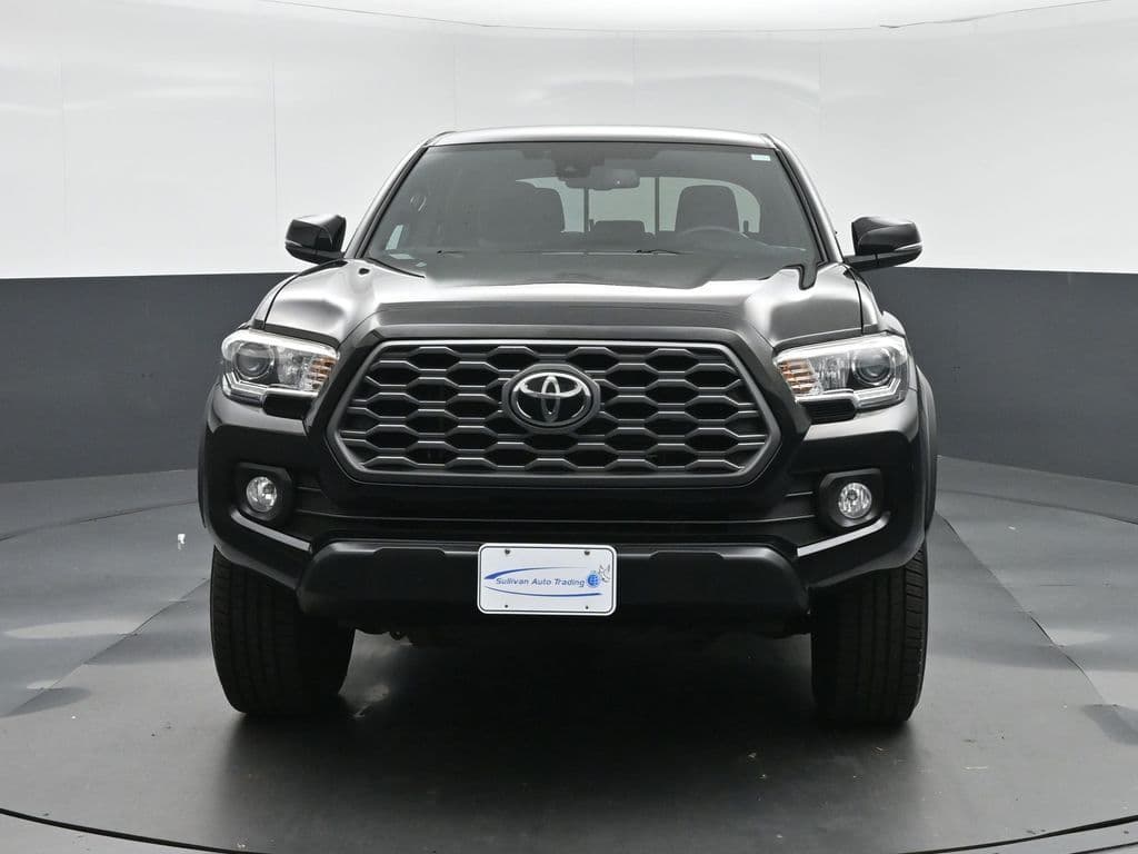 2020 Toyota Tacoma TRD Off-Road V6, photo 2 of 58