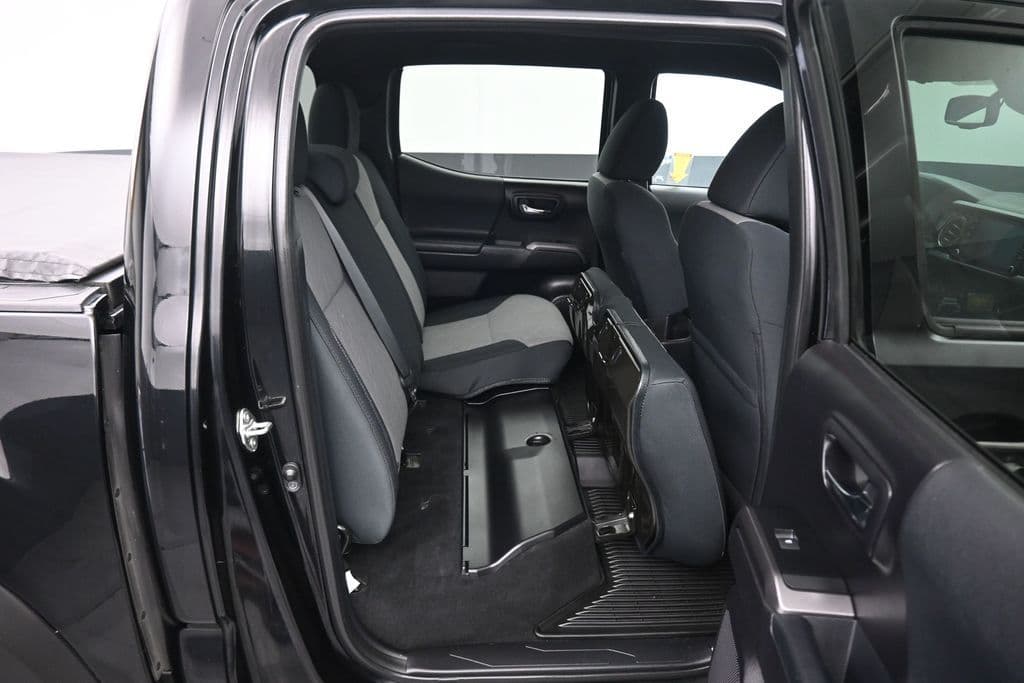 2020 Toyota Tacoma TRD Off-Road V6, photo 35 of 58
