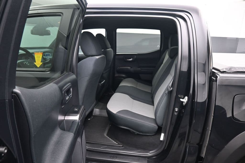 2020 Toyota Tacoma TRD Off-Road V6, photo 28 of 58