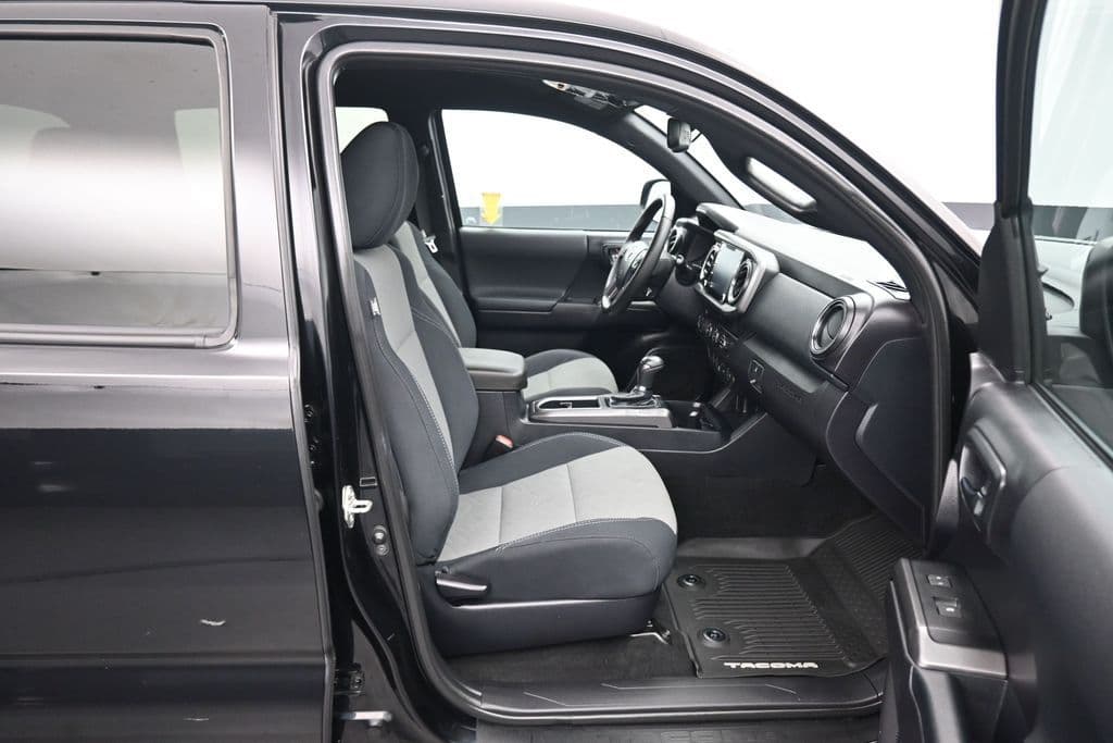 2020 Toyota Tacoma TRD Off-Road V6, photo 40 of 58
