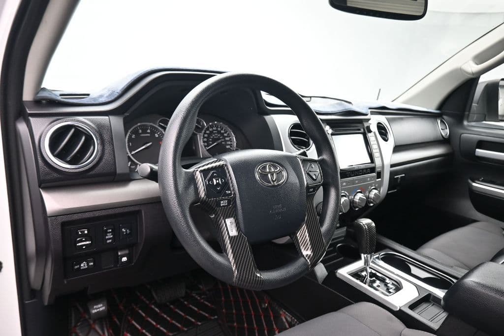2016 Toyota Tundra SR5 CrewMax, photo 13 of 58