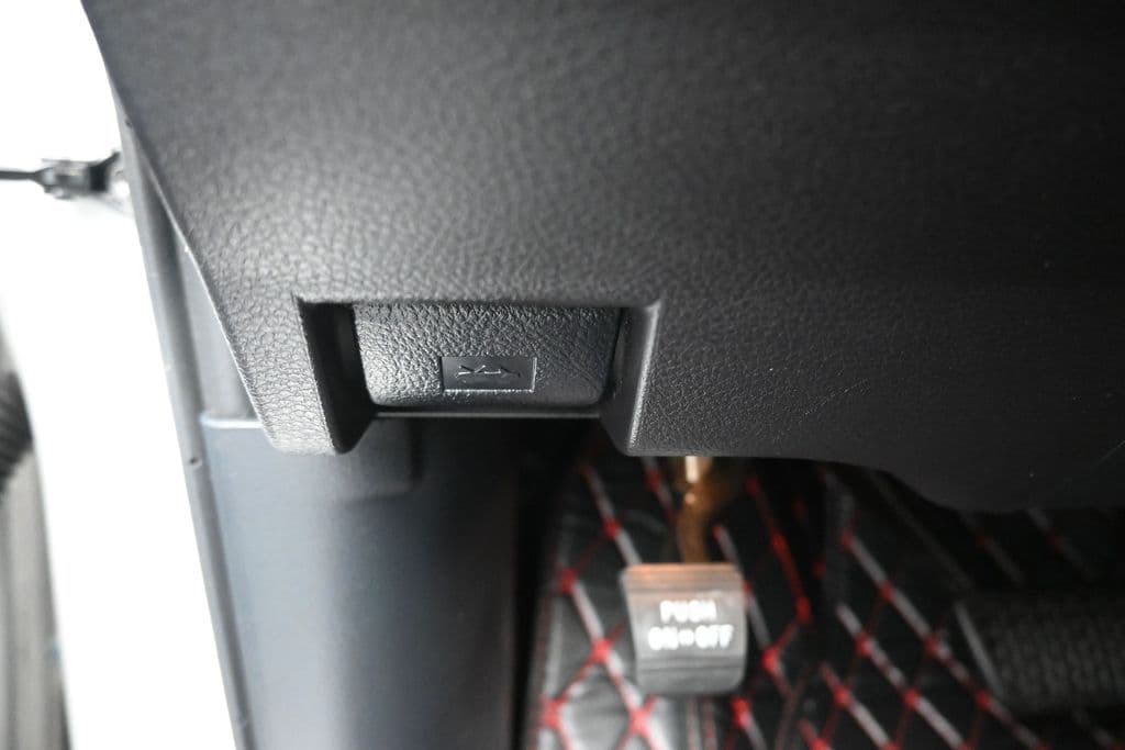 2016 Toyota Tundra SR5 CrewMax, photo 26 of 58