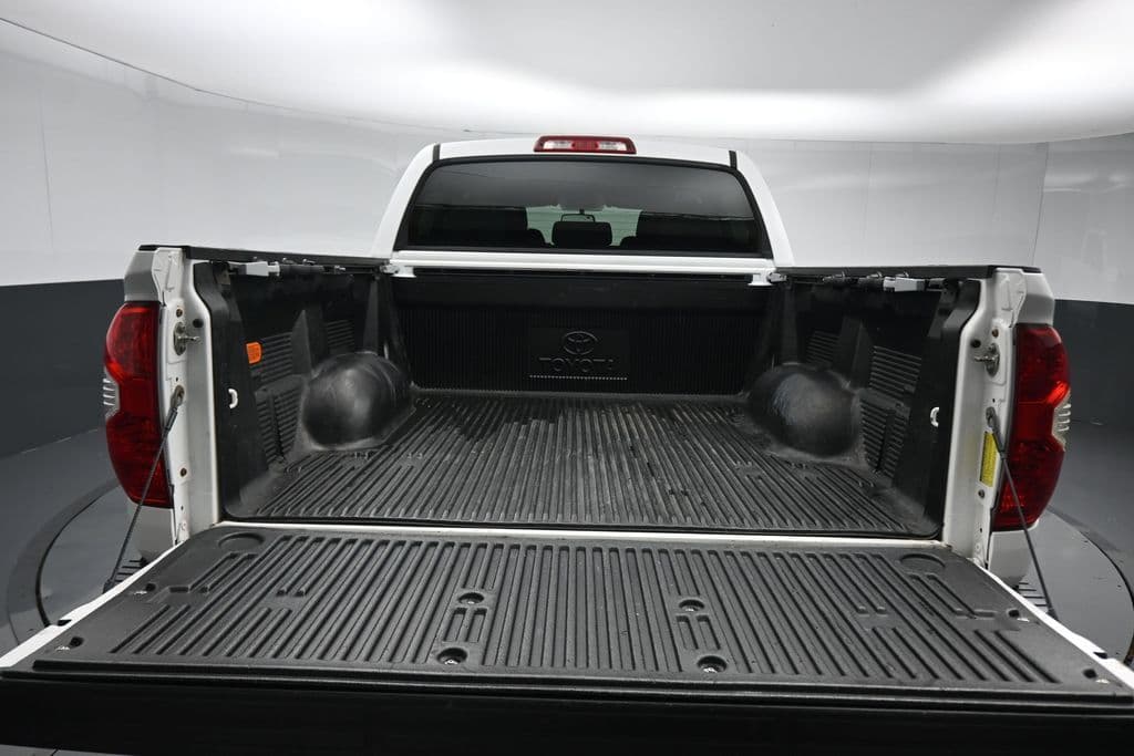 2016 Toyota Tundra SR5 CrewMax, photo 43 of 58