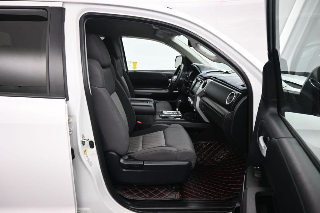 2016 Toyota Tundra SR5 CrewMax, photo 41 of 58