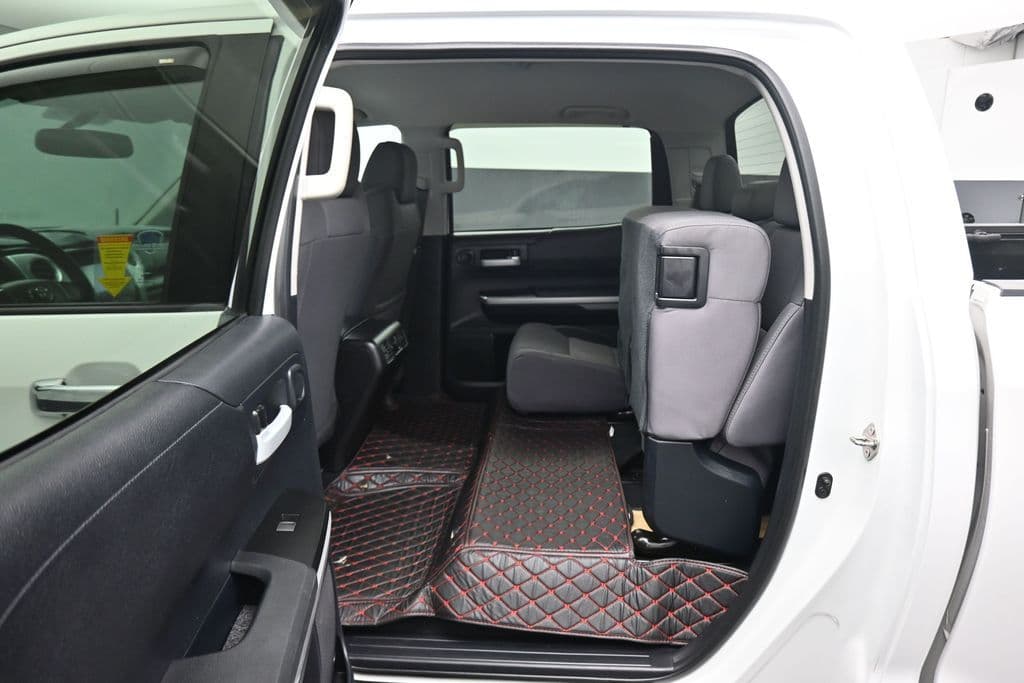 2016 Toyota Tundra SR5 CrewMax, photo 31 of 58