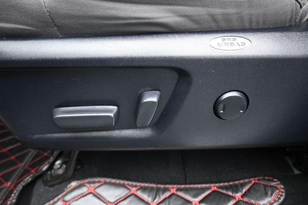 2016 Toyota Tundra SR5 CrewMax, photo 12 of 58