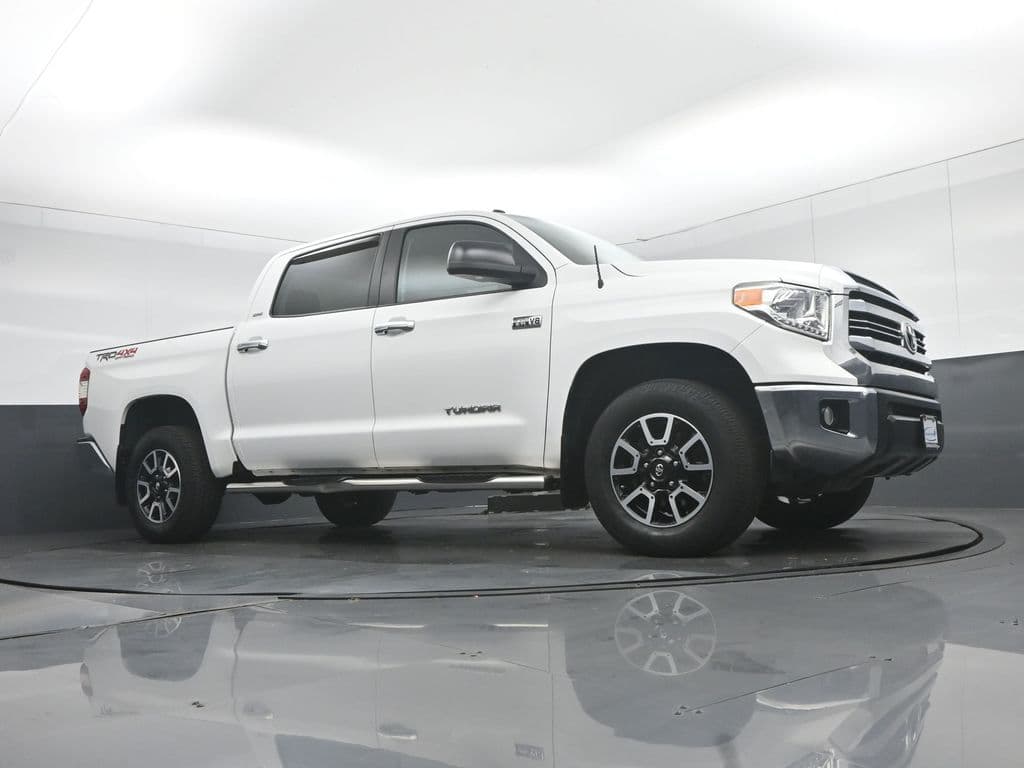 2016 Toyota Tundra SR5 CrewMax, photo 51 of 58