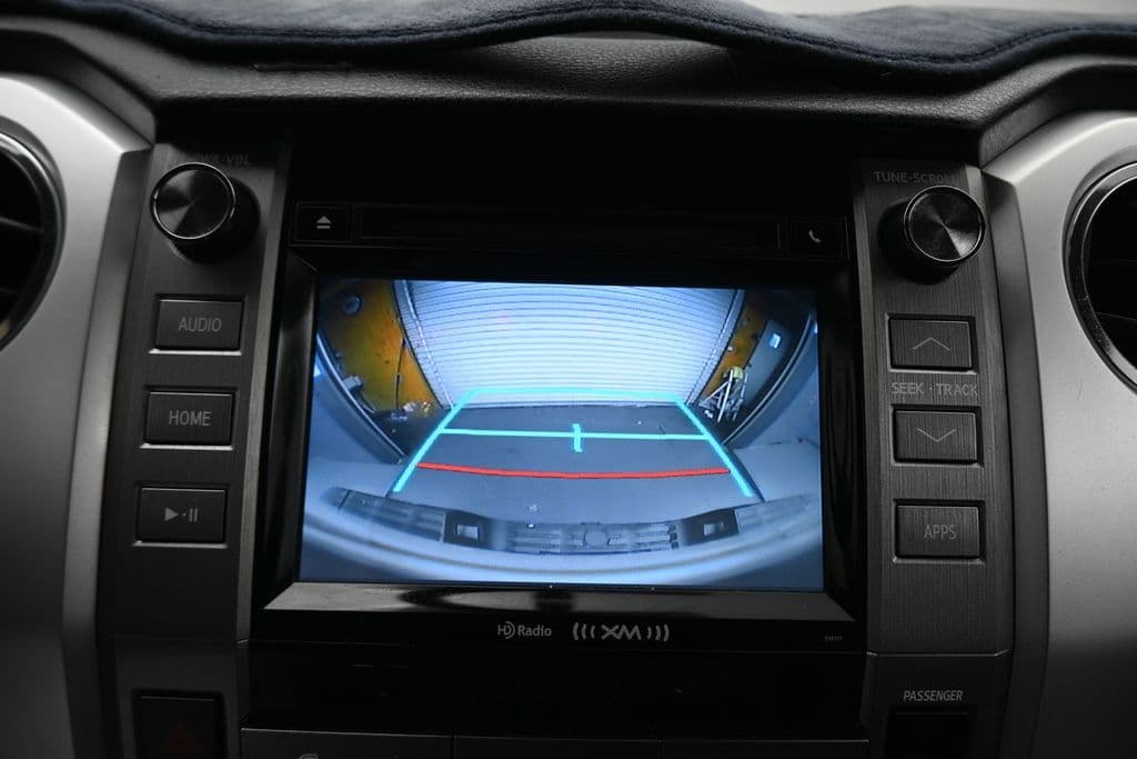 2016 Toyota Tundra SR5 CrewMax, photo 18 of 58
