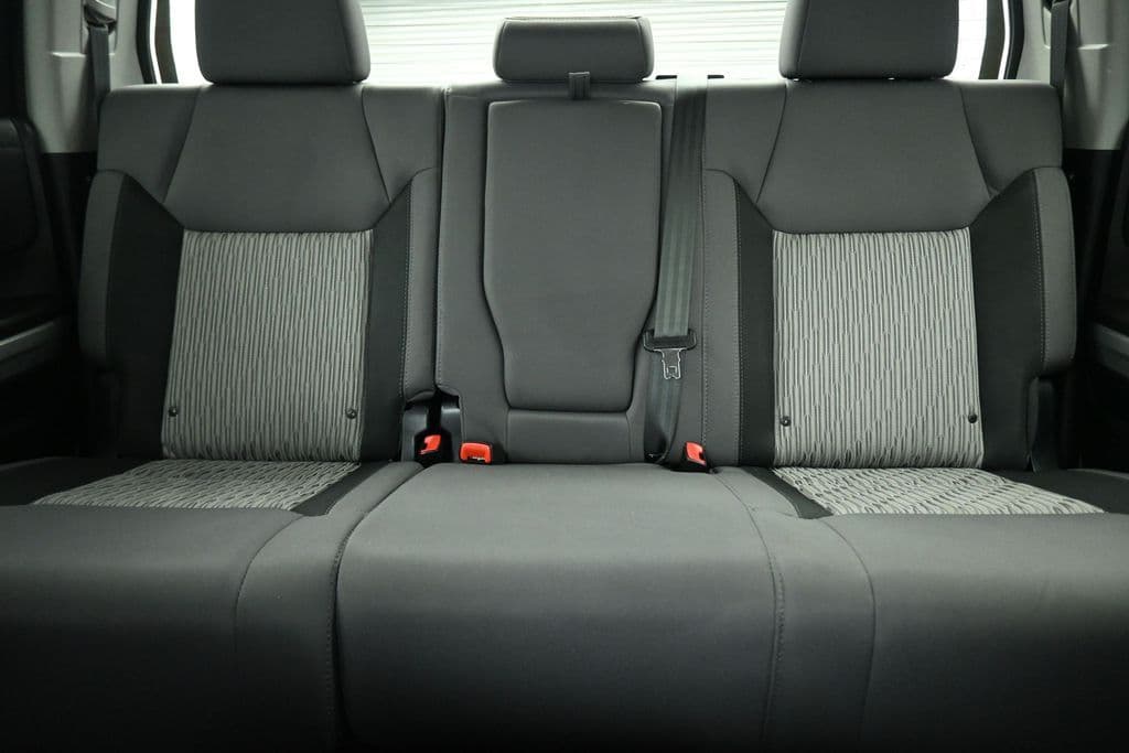 2016 Toyota Tundra SR5 CrewMax, photo 27 of 58