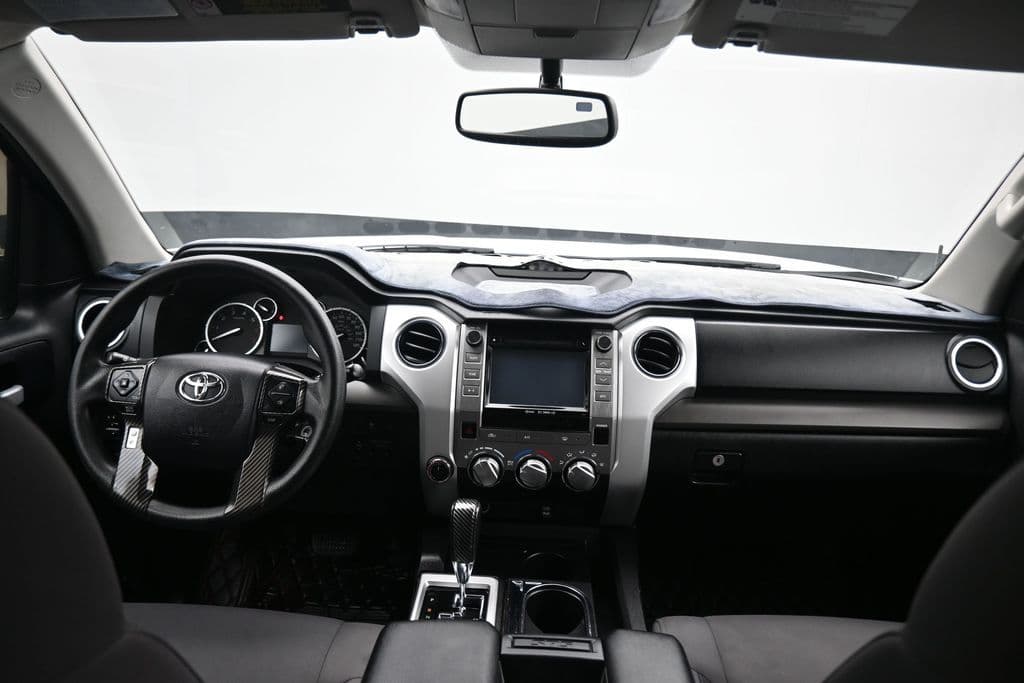 2016 Toyota Tundra SR5 CrewMax, photo 38 of 58