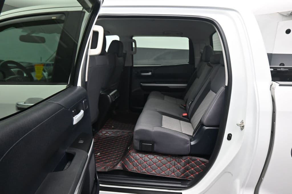 2016 Toyota Tundra SR5 CrewMax, photo 30 of 58