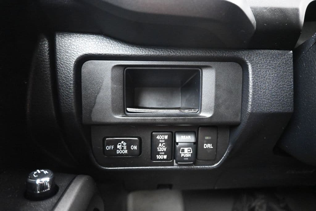 2017 Toyota Tacoma TRD Off-Road V6, photo 26 of 62