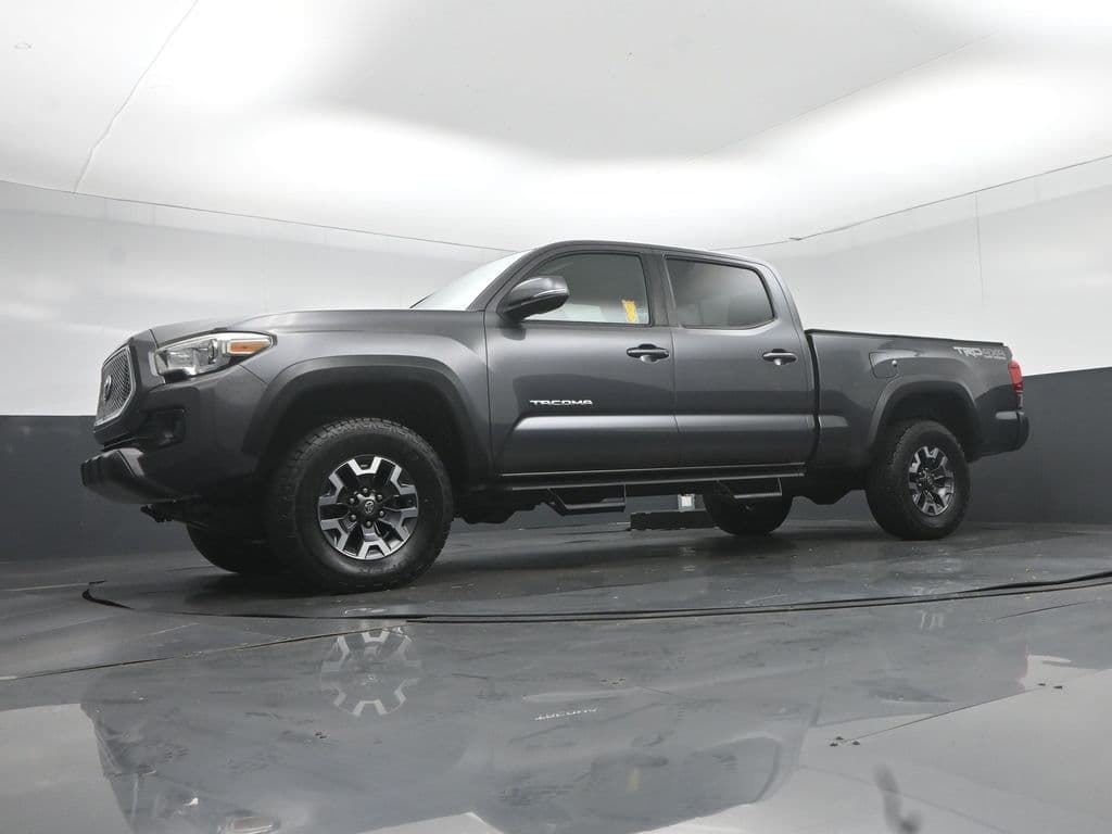 2017 Toyota Tacoma TRD Off-Road V6, photo 56 of 62