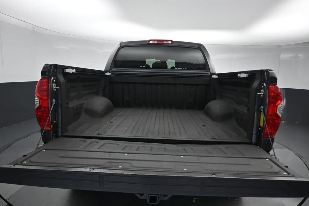2019 Toyota Tundra SR5 CrewMax, photo 43 of 58
