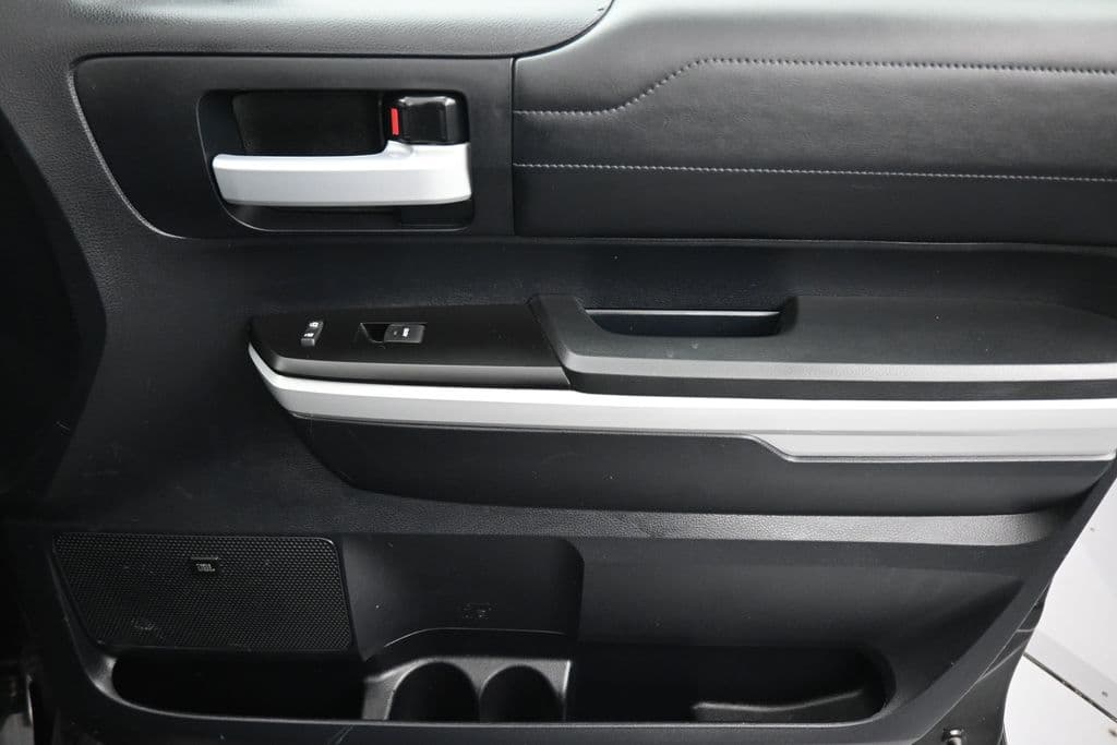 2018 Toyota Tundra Limited CrewMax, photo 46 of 64