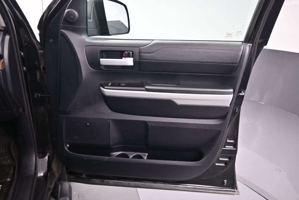 2018 Toyota Tundra Limited CrewMax, photo 45 of 64