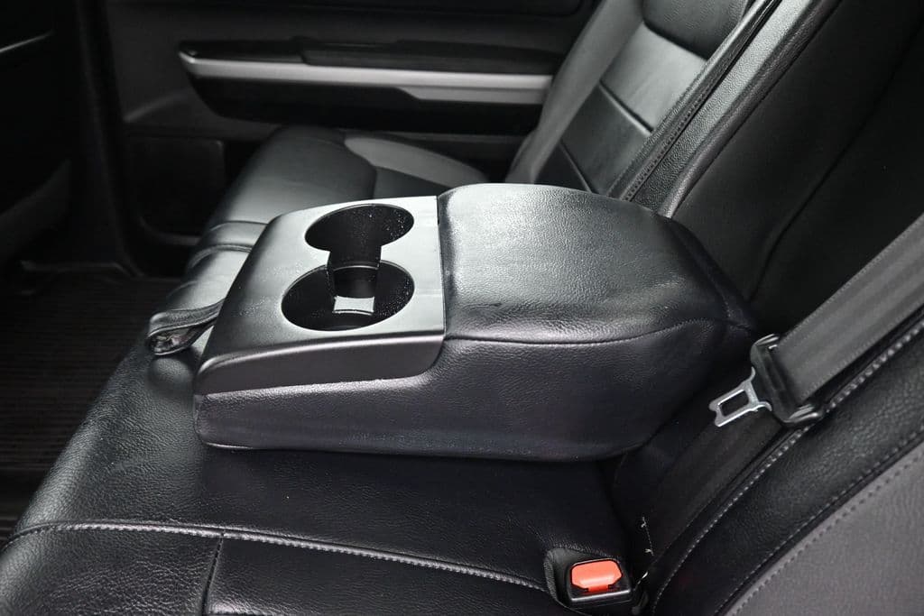 2018 Toyota Tundra Limited CrewMax, photo 36 of 64