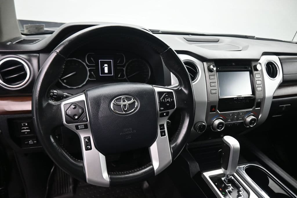 2018 Toyota Tundra Limited CrewMax, photo 15 of 64