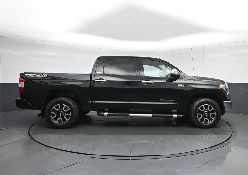 2018 Toyota Tundra Limited CrewMax, photo 8 of 64