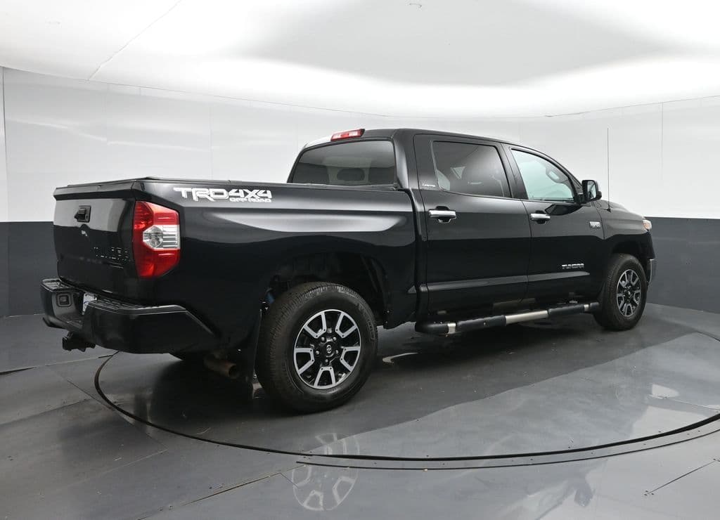 2018 Toyota Tundra Limited CrewMax, photo 7 of 64