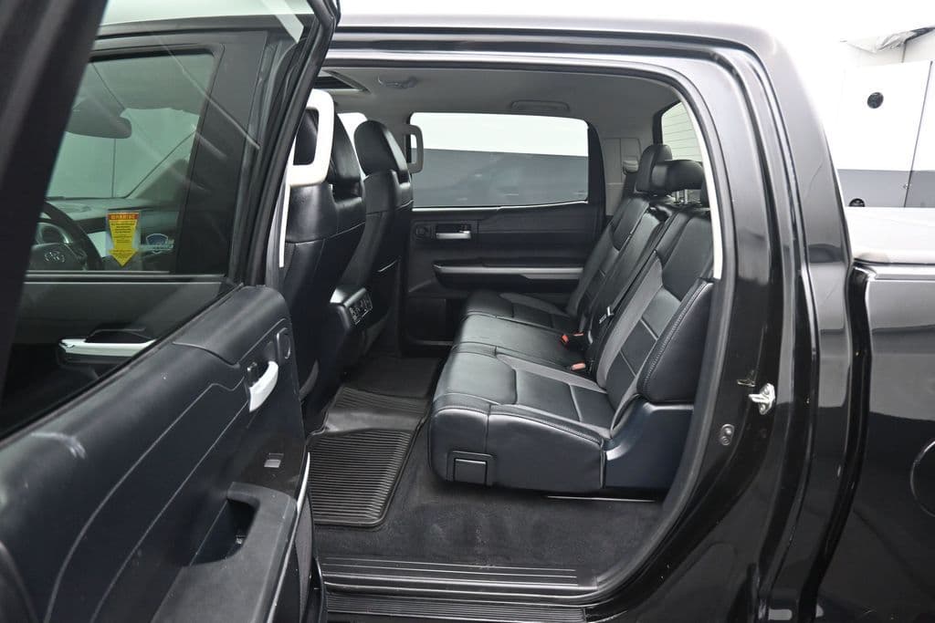 2018 Toyota Tundra Limited CrewMax, photo 33 of 64
