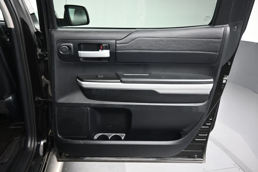 2018 Toyota Tundra Limited CrewMax, photo 38 of 64