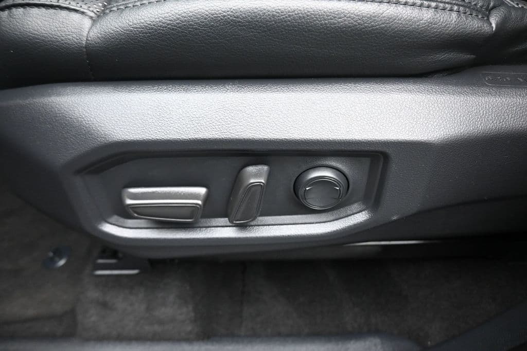 2023 Toyota Tundra SR5, photo 12 of 68