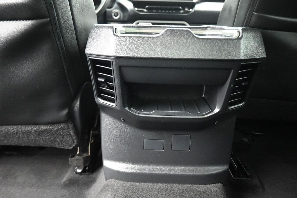 2023 Toyota Tundra SR5, photo 40 of 68