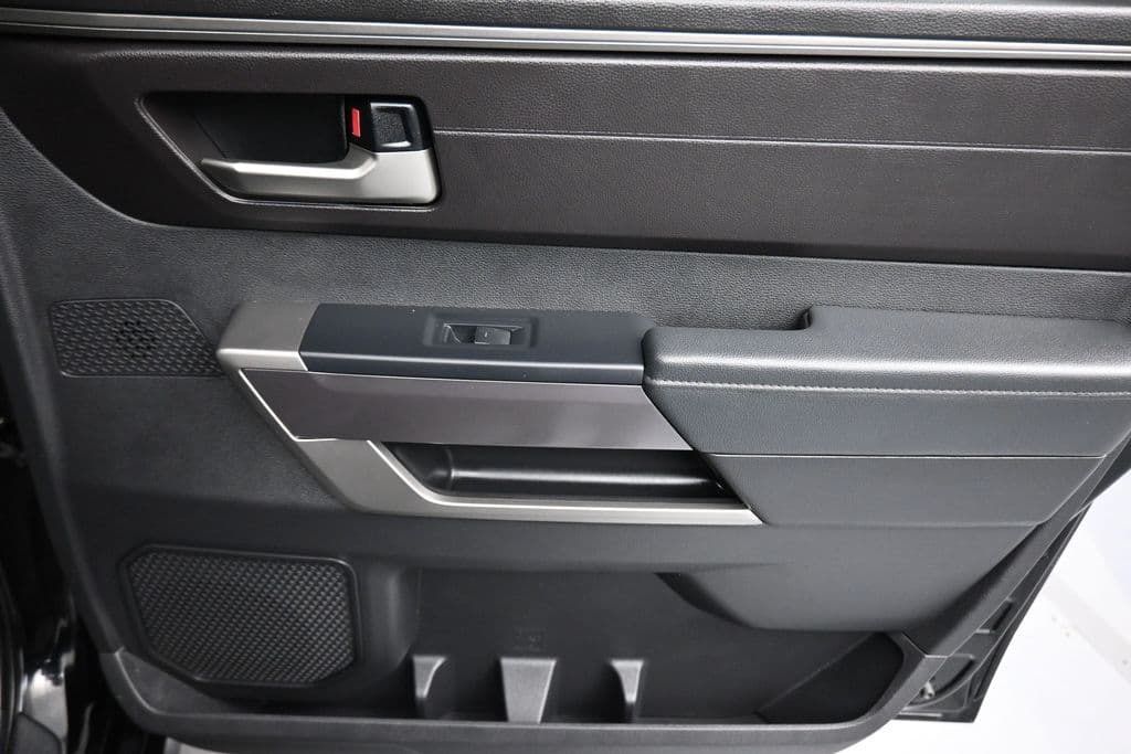 2023 Toyota Tundra SR5, photo 43 of 68