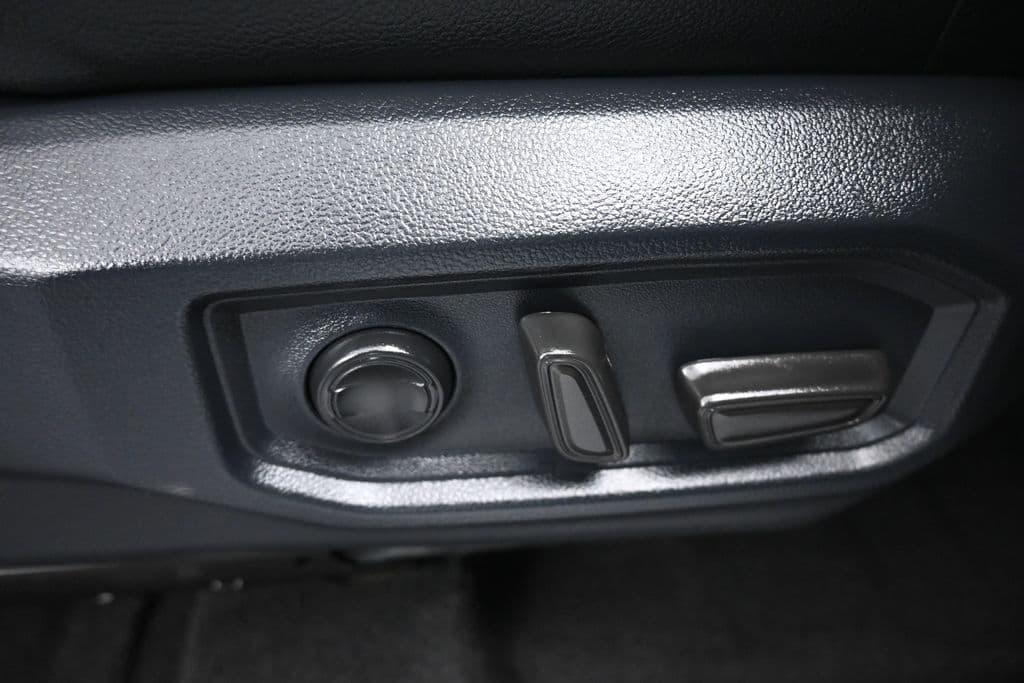 2023 Toyota Tundra SR5, photo 51 of 68