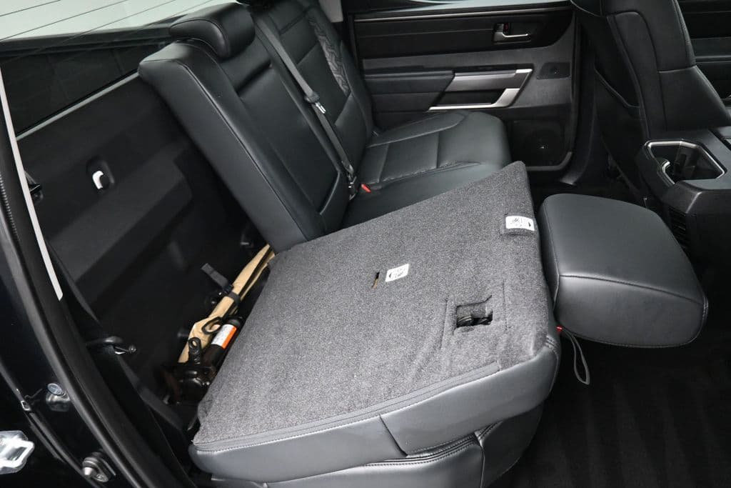 2023 Toyota Tundra SR5, photo 46 of 68
