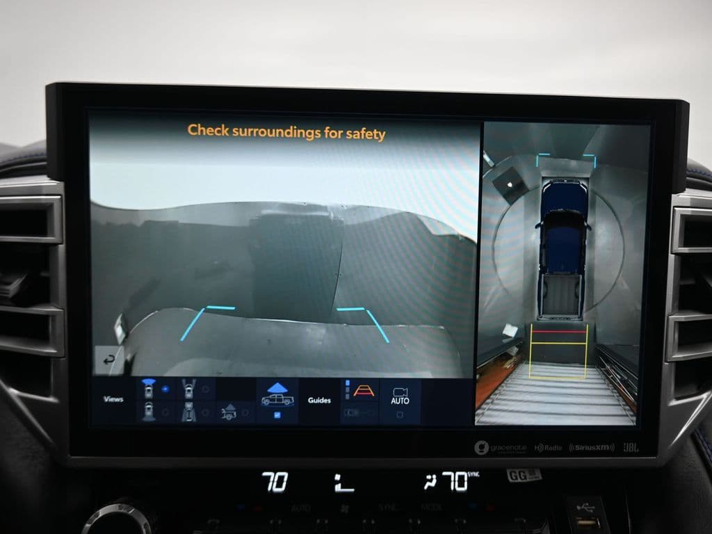2023 Toyota Tundra Hybrid Platinum, photo 18 of 68