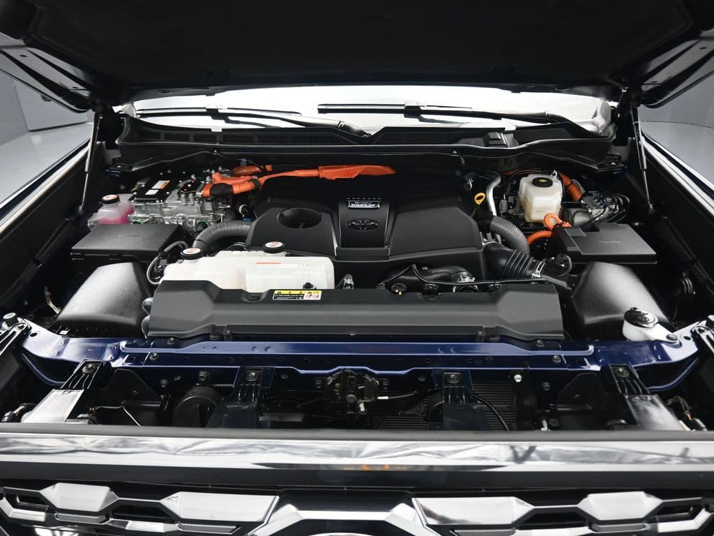 2023 Toyota Tundra Hybrid Platinum, photo 57 of 68