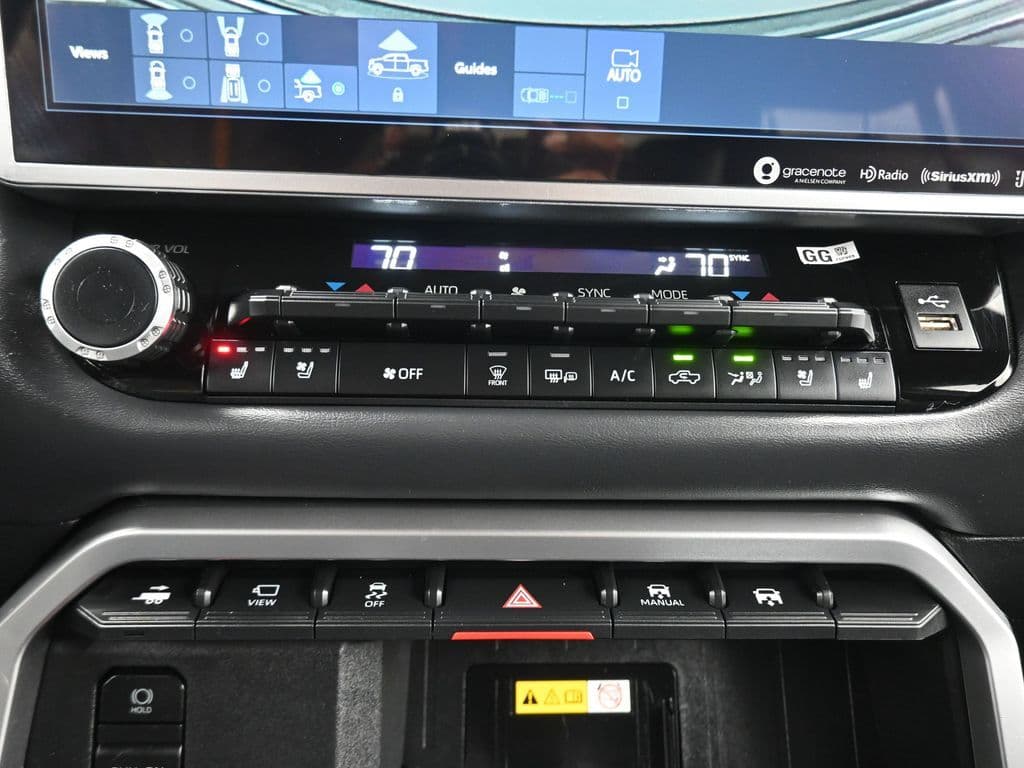 2023 Toyota Tundra Hybrid Platinum, photo 22 of 68