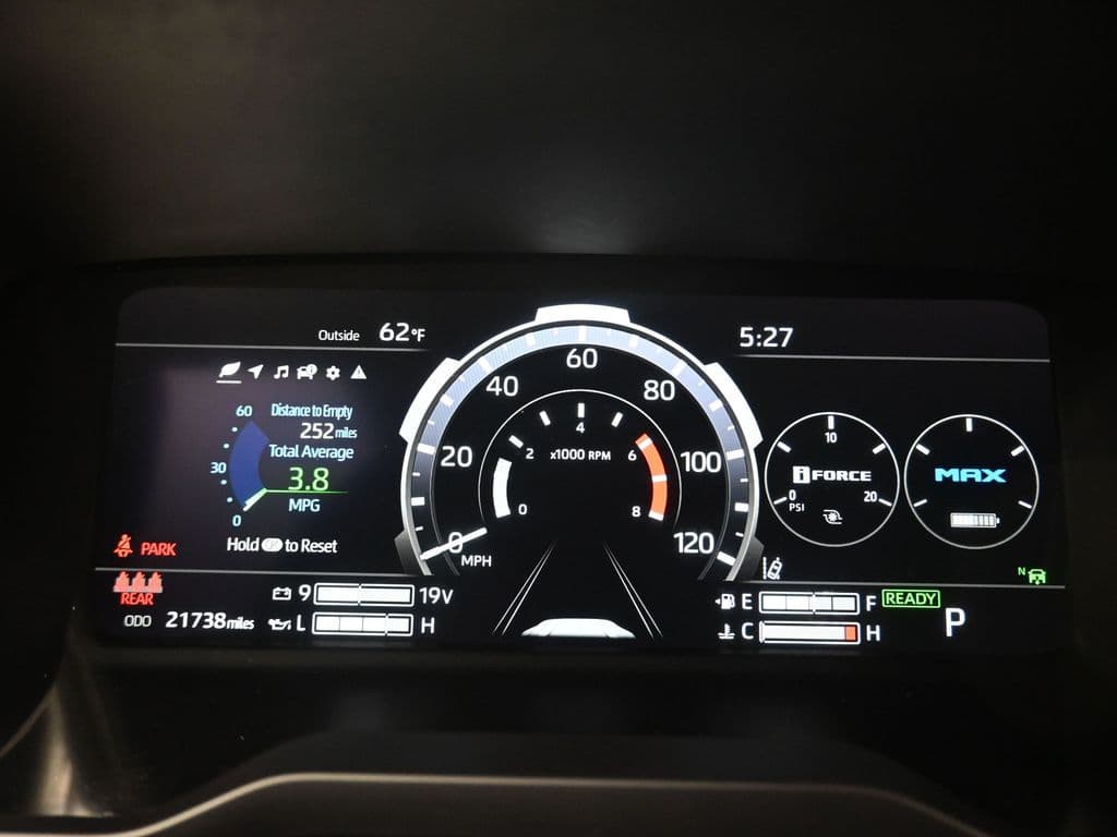2023 Toyota Tundra Hybrid Platinum, photo 15 of 68