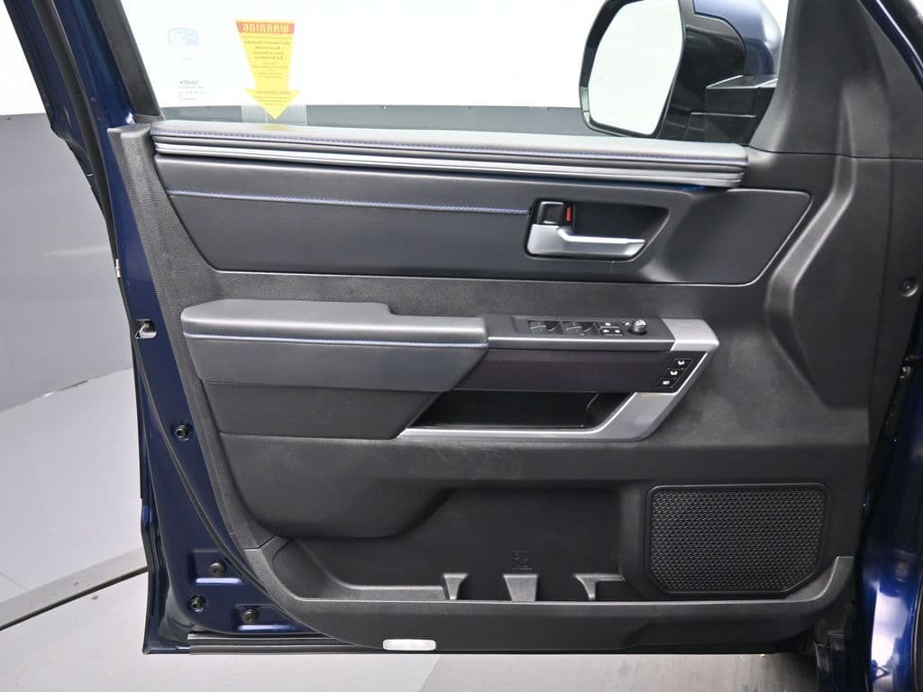 2023 Toyota Tundra Hybrid Platinum, photo 9 of 68