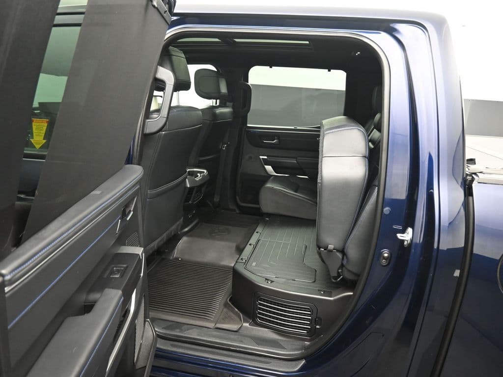 2023 Toyota Tundra Hybrid Platinum, photo 35 of 68