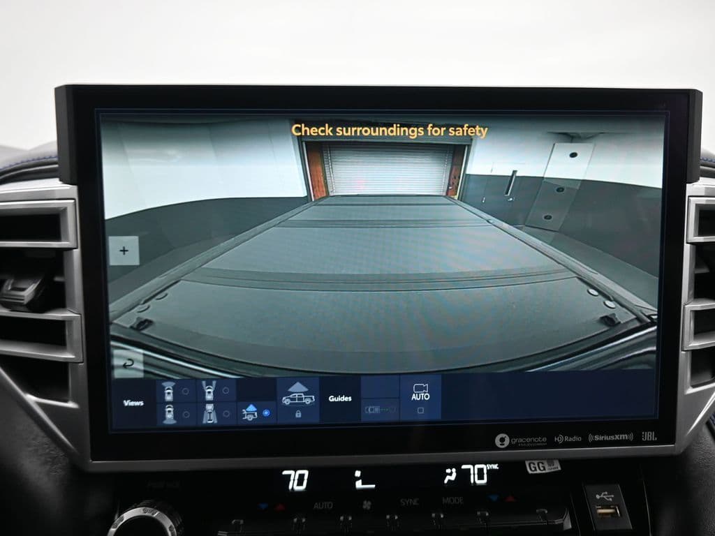 2023 Toyota Tundra Hybrid Platinum, photo 21 of 68
