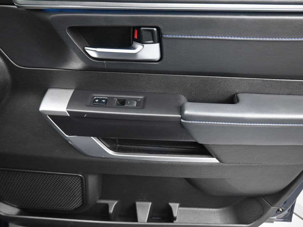 2023 Toyota Tundra Hybrid Platinum, photo 48 of 68