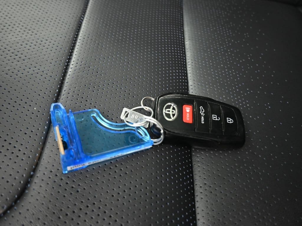 2023 Toyota Tundra Hybrid Platinum, photo 60 of 68