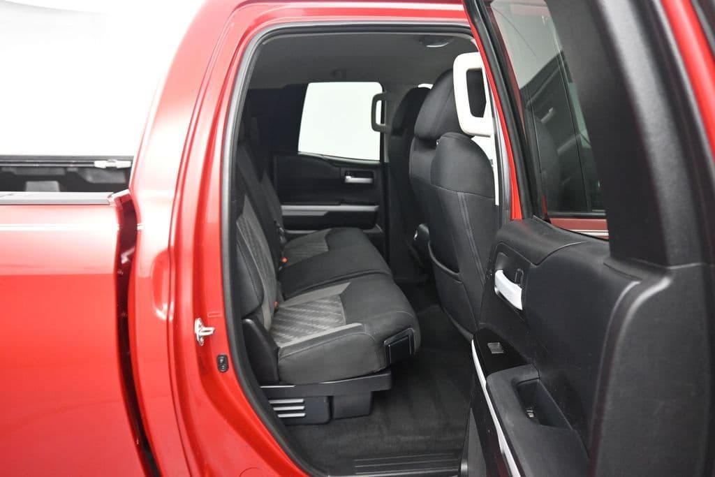 2018 Toyota Tundra SR5, photo 35 of 58