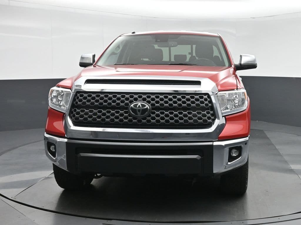 2018 Toyota Tundra SR5, photo 2 of 58