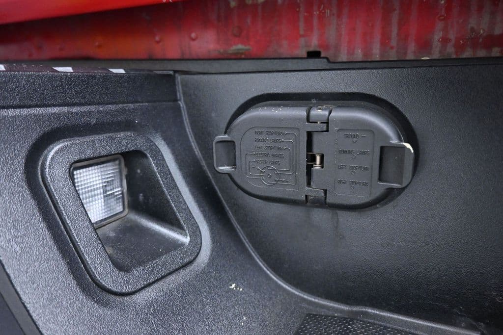 2018 Toyota Tundra SR5, photo 44 of 58